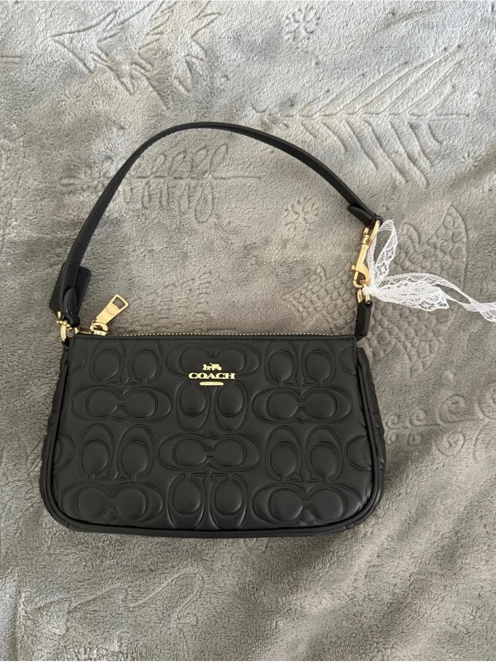 Authentic Coach Black Quilted Signature Wristlet with Gold Hardware